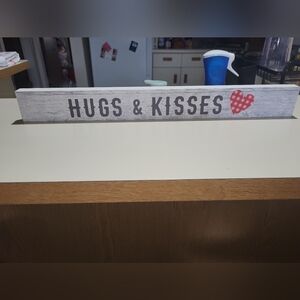 Hugs & Kisses Decorative Sign
